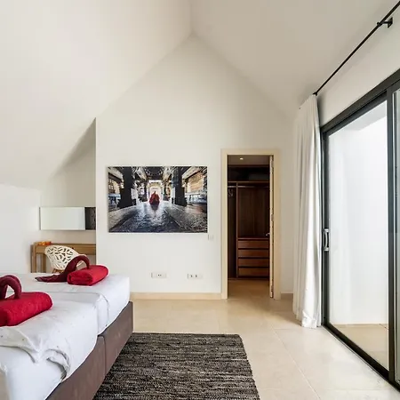 Duplex Penthouse With 3 Bedrooms Holiday home
